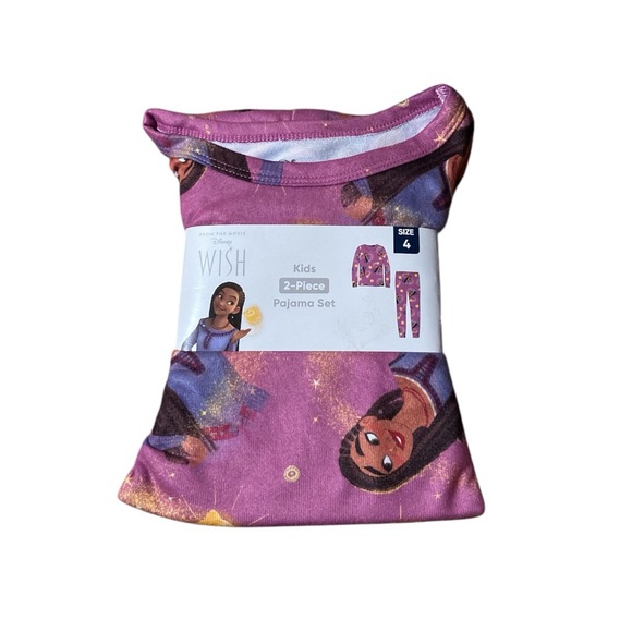 Disney Wish Encanto Sleepwear Set - Picture 6 of 9